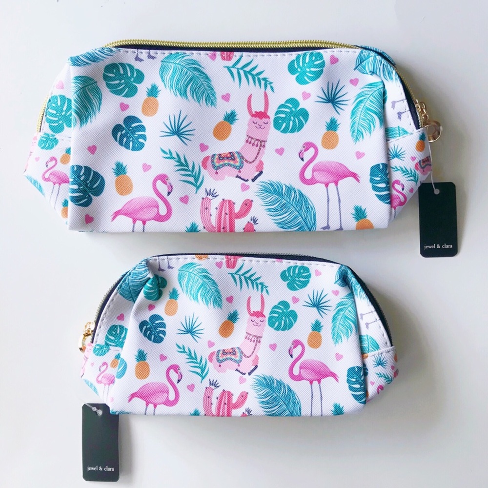 - Llama & Flamingo Make Up Bag Set✨Brand New!